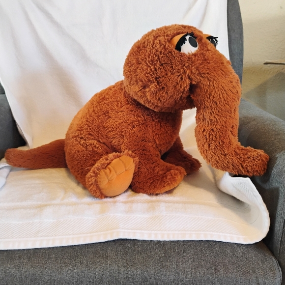 The Sesame Street Large 24” Snuffleupagus Jumbo Plush Stuffed Animal from Hasbro - Picture 2 of 7